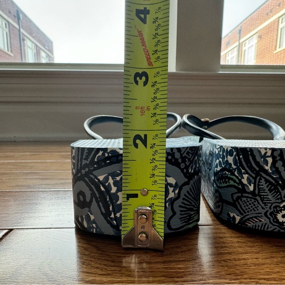 Tory Burch Women's Black / Navy Thandie Wedge Flip Flops - Picture 9 of 10